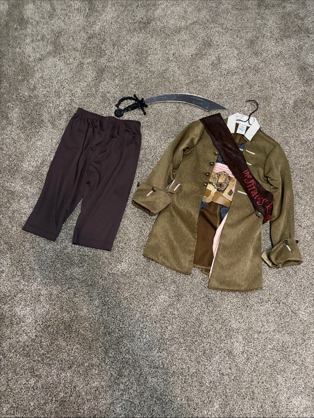 Kids Jack Sparrow Pirates of the Caribbean Disney Cruise Line only Costume 7/8